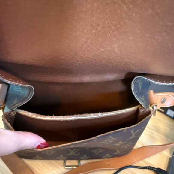 Louis Vuitton monogram crossbody bag - Picture 5 of 5